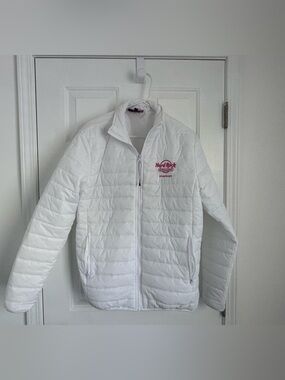 Adult unisex white puffer coat lightweight jacket Hard Rock casino Atlantic City